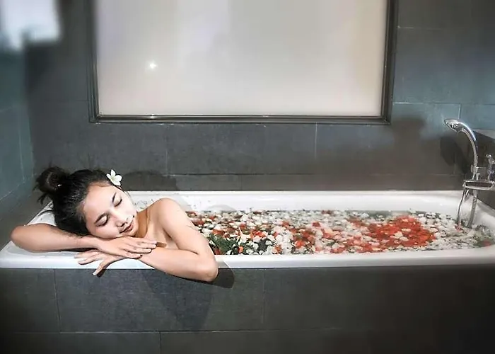Bubu By Prasi Hotel 4*